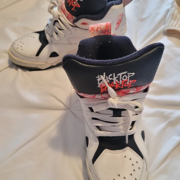 Limited edition Reebok BlackTop Raptor Shoes - Picture 2 of 4